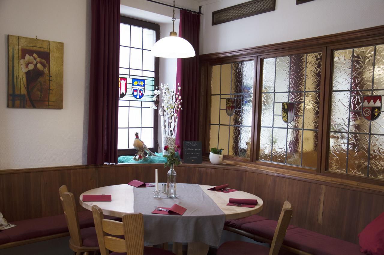 Hotel Gasthof Metzgerei Lamm - Benedikt Rueckel ガイゼルヴィント エクステリア 写真